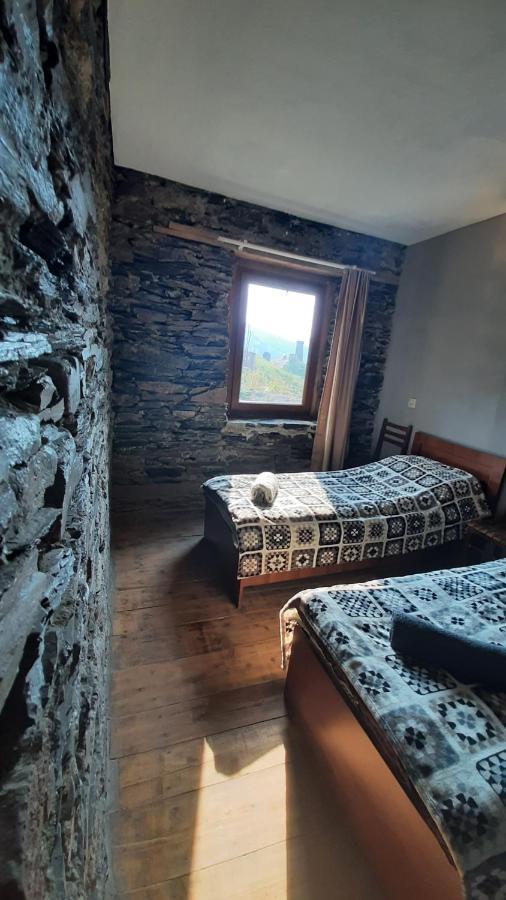 Guesthouse Svanuri Sakhli Ushguli ภายนอก รูปภาพ