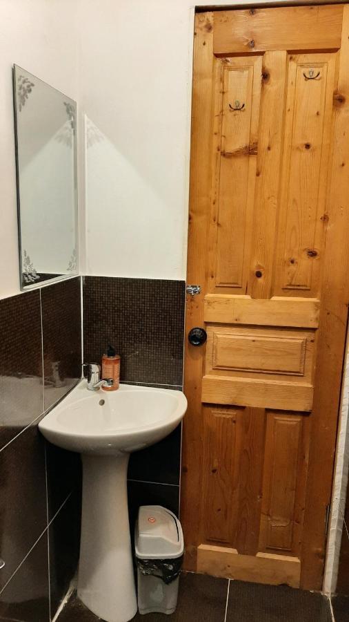 Guesthouse Svanuri Sakhli Ushguli ภายนอก รูปภาพ