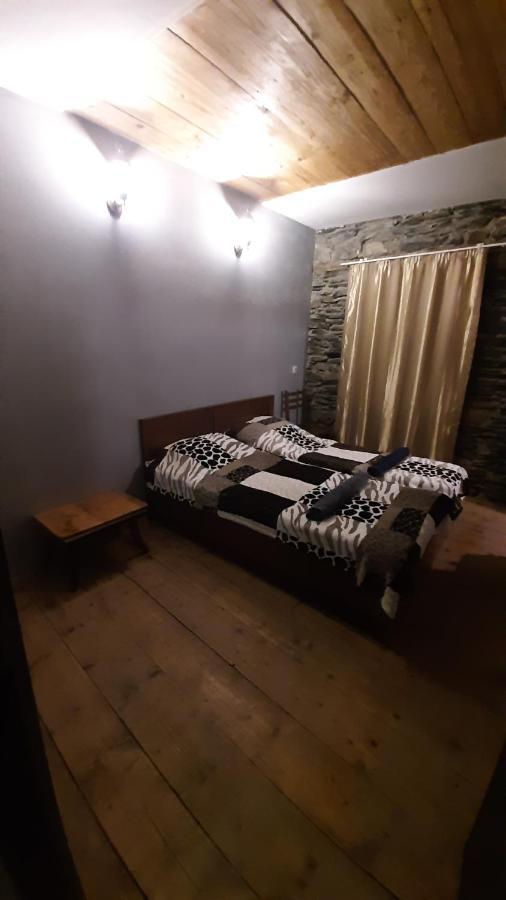 Guesthouse Svanuri Sakhli Ushguli ภายนอก รูปภาพ