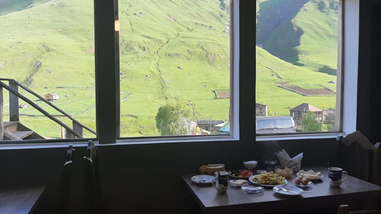 Guesthouse Svanuri Sakhli Ushguli ภายนอก รูปภาพ