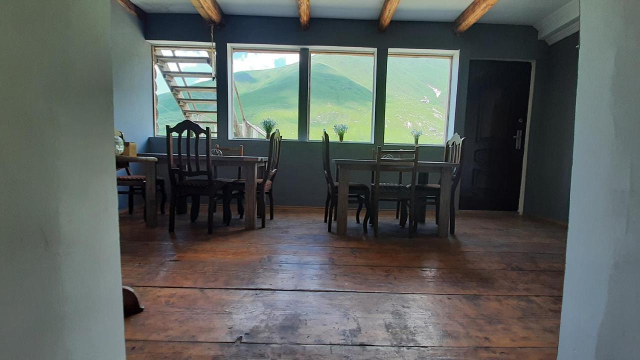 Guesthouse Svanuri Sakhli Ushguli ภายนอก รูปภาพ