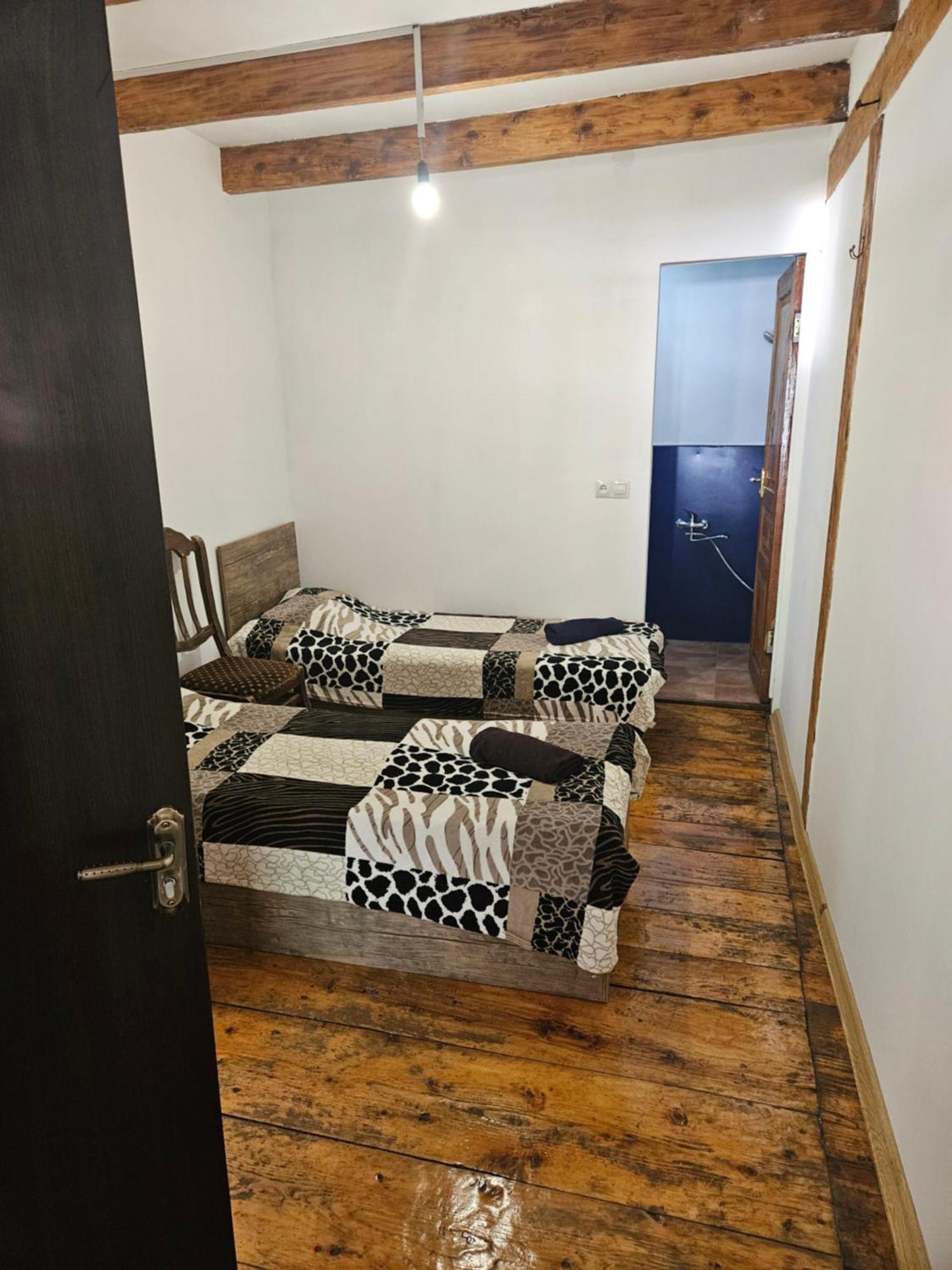 Guesthouse Svanuri Sakhli Ushguli ภายนอก รูปภาพ