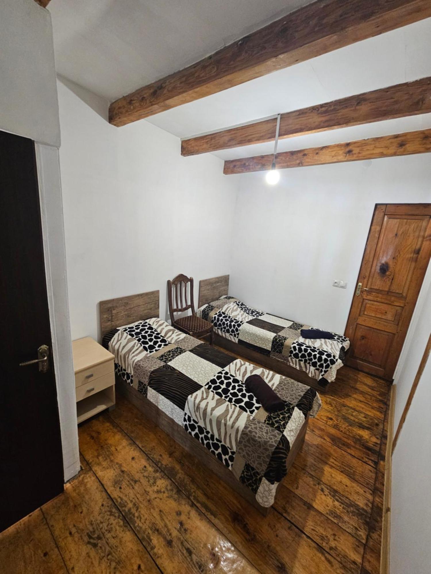 Guesthouse Svanuri Sakhli Ushguli ภายนอก รูปภาพ