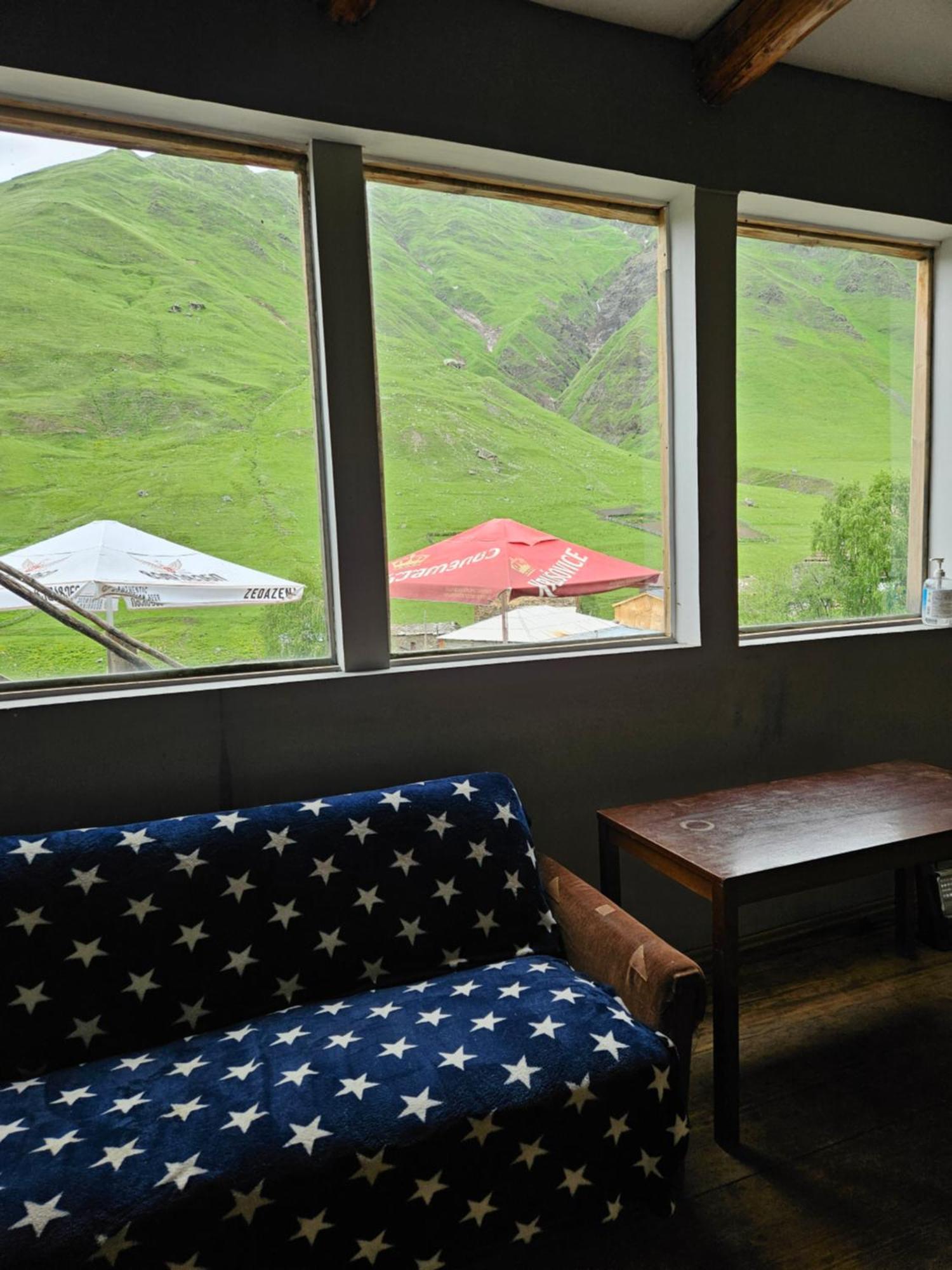 Guesthouse Svanuri Sakhli Ushguli ภายนอก รูปภาพ