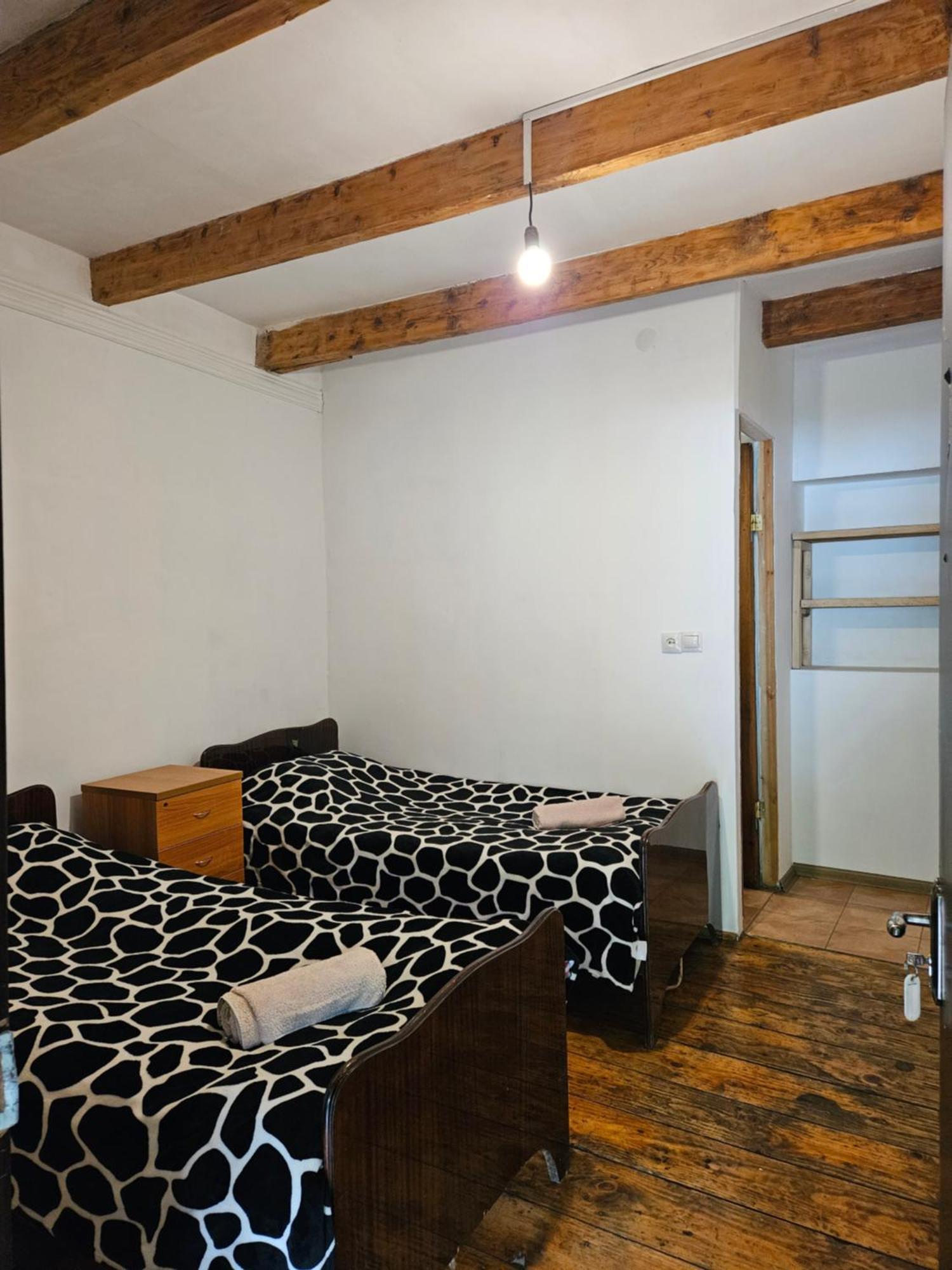 Guesthouse Svanuri Sakhli Ushguli ภายนอก รูปภาพ